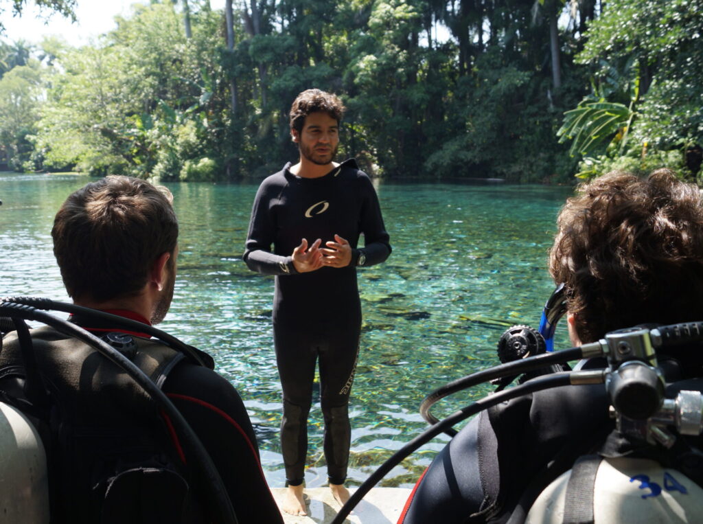 Instructor Saúl López Vite